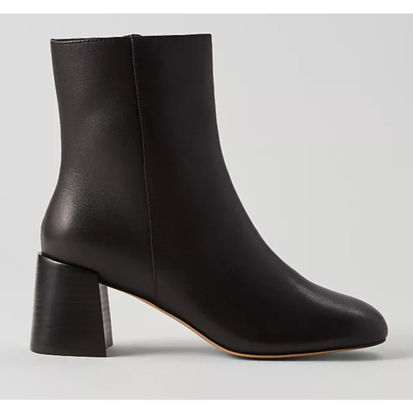 NWOB Ann Taylor black Leather Flare Heel Bootie 7 - Picture 7 of 7